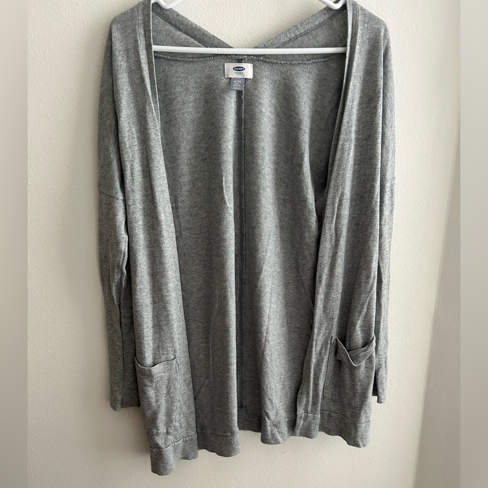Used Old Navy Gray Sweater